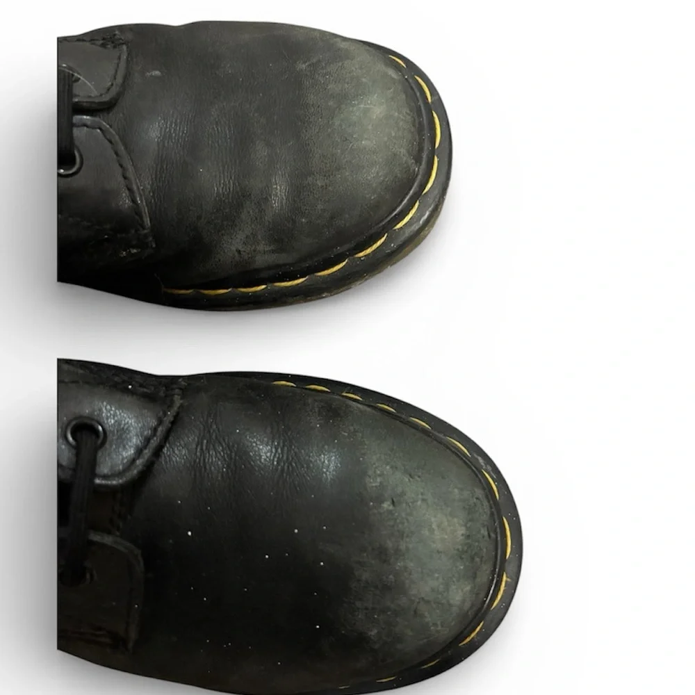 Dr. Marten’s classic combat boots women’s size 9 worn in condition - Picture 7 of 14